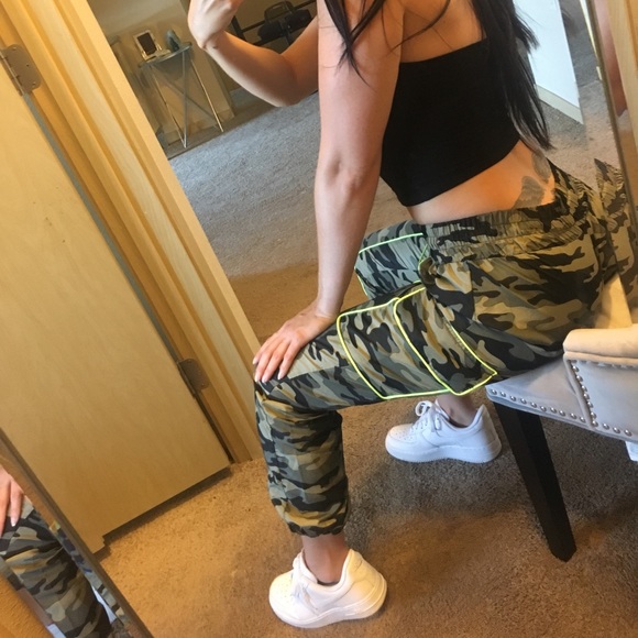Rue21 Pants - Camo joggers